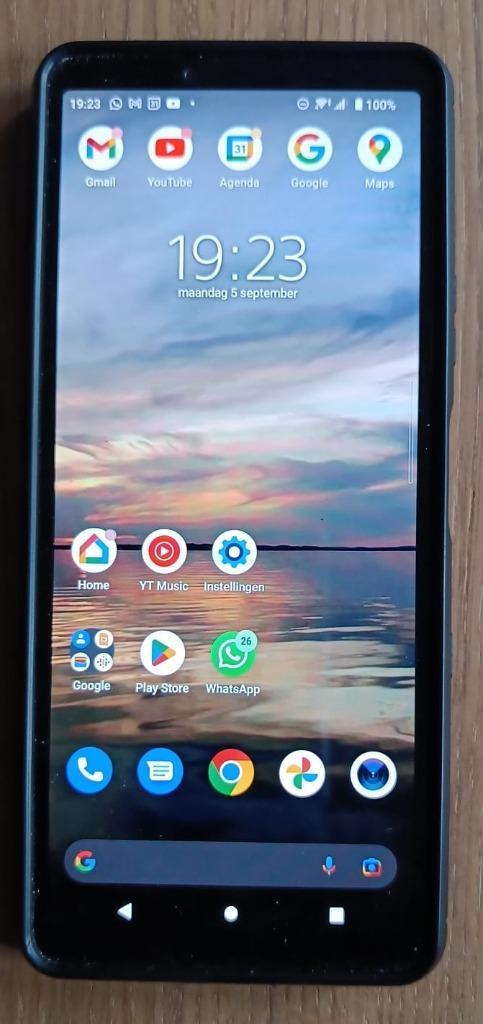 Sony experia III 5g telefoon 128GB  incl hoesje