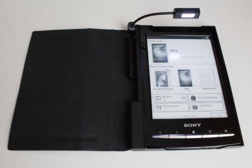 Sony PRS-T1 Ereader en 2 hoezen