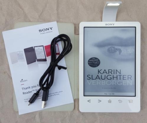 Sony PRS-T3 e-reader, LED sleepcover, 3284 boeken