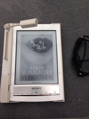 Sony PRS-Ti E-Reader wit (incl. cover met leeslamp) en kabel