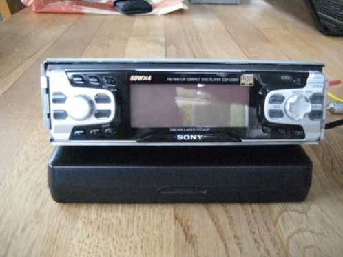 Sony radio CD speler in nieuwstaat met blauwe verlichting