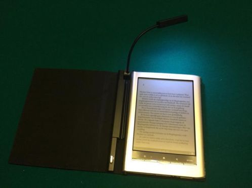 Sony Reader PRS-650 zilver met lederen hoes en leeslampje