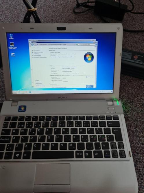 Sony Vaio VPC-YB1S1EAMD E-3502gb256 gb SSD