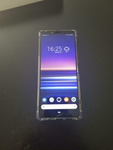 Sony Xperia 1 128 GB nieuw voor 700 of bieden va 500 euro.