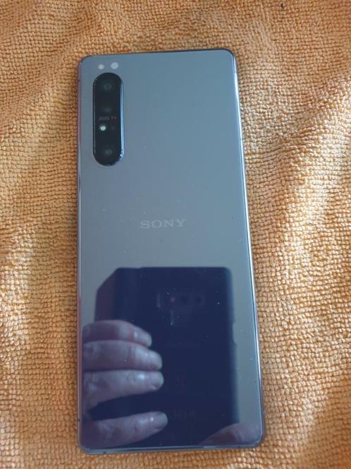 Sony Xperia 1ii  230.00