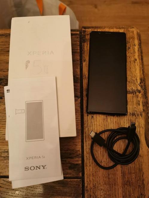 Sony xperia 5 II 128GB  doos en laadkabel