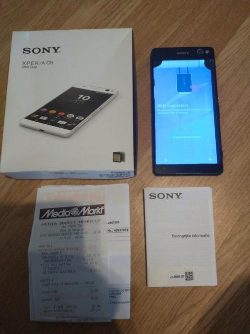 Sony xperia c5 met doos en factuur.(Display defect)