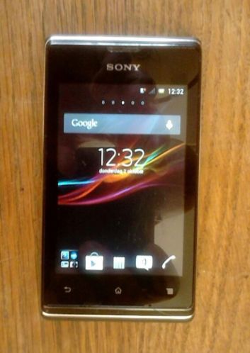 Sony Xperia E 1 jr oud klein def.