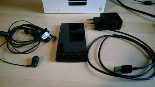 Sony Xperia P, incl. verpakking en accessoires