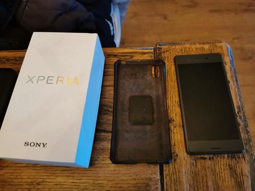 Sony xperia x 32 GB met android 8  hoesje