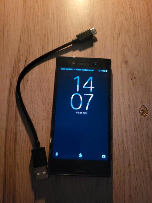 Sony Xperia X Compact 32G met kabel