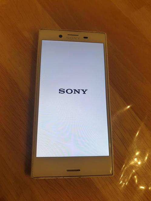 Sony xperia x compact (f5321)