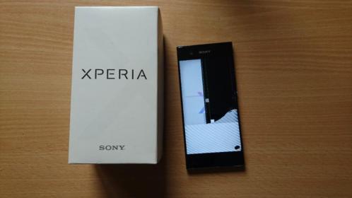 Sony Xperia XA1 met defect scherm,  doos