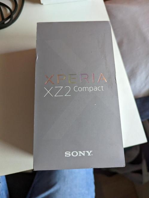 Sony Xperia XZ2 Compact Moss Green