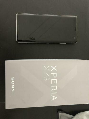 Sony Xperia XZ3, white zilver