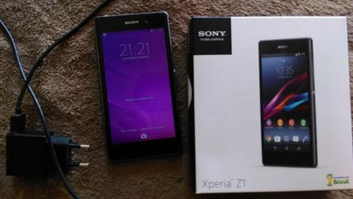 Sony Xperia Z1 135,- inclusief doos, lader en hoesje