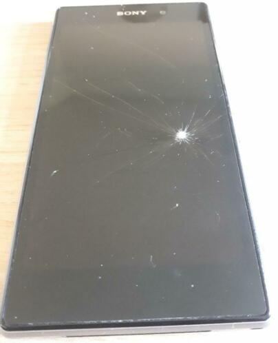 Sony Xperia Z1 zwart (met barst in glas)