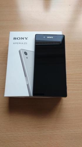 Sony Xperia Z5 , met doos en lader, mooi en nette gsm