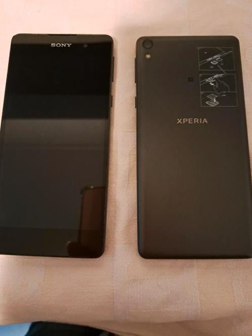 Sony Xperia. Zwart. F3311