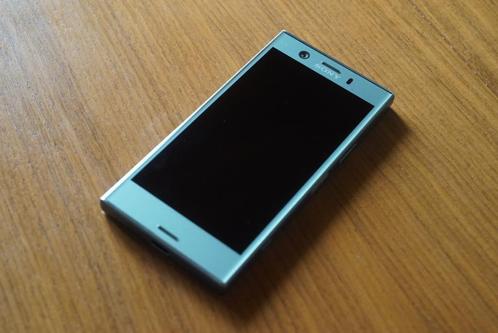 Sony XZ1 compact