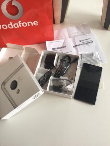 Sony z3 nieuw met bon en 64gb sd kaart
