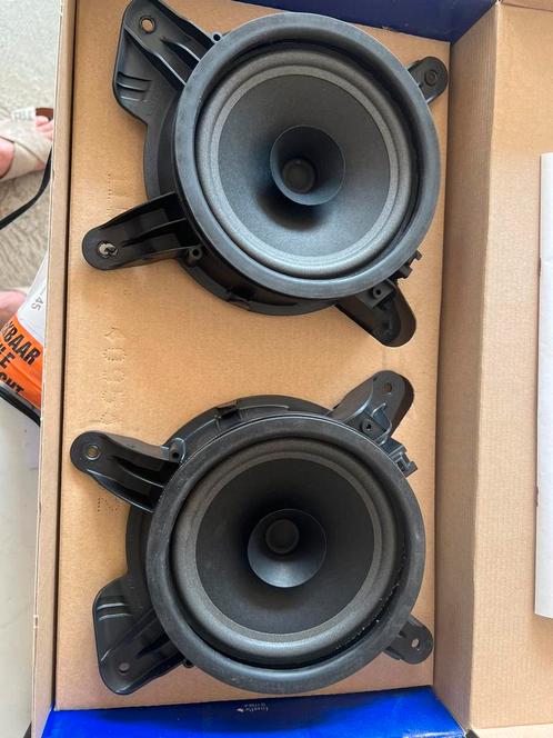 Speakers nieuw in doos. Voor Volvo S60  V70