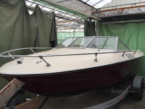 Speedboot 6 cilinder inclusief trailer project