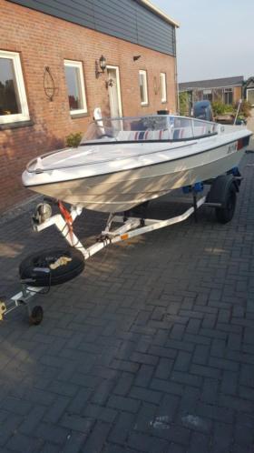 Speedboot 60pk yamaha autolube incl trailer en biminitop