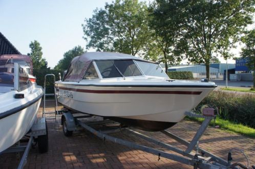 Speedboot almar 5 meter met kap