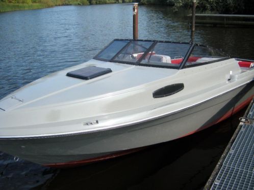 Speedboot bayliner, dubbel as trailer, in prijs verlaagd.