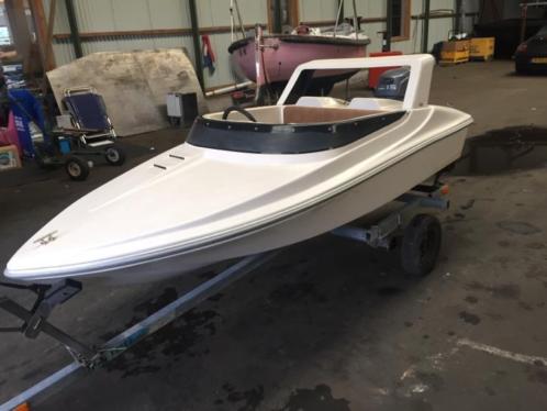 Speedboot Beekman Sprinter  spitfire type met 15 pk
