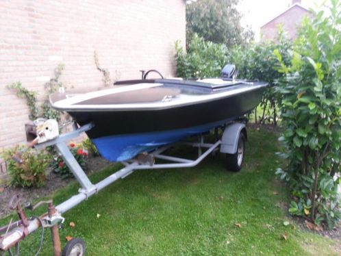 Speedboot compleet met motor en trailer