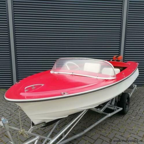 Speedboot Crescent Inclusief trailer en buitenboordmotor