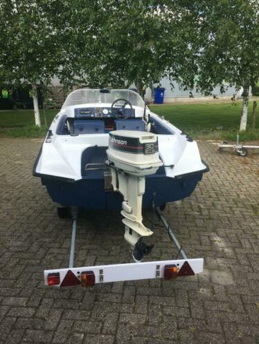 Speedboot Explorer 4.10 incl Johnson 30PK incl trailer