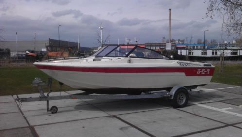 Speedboot Funliner (bowrider) met 120 pk Mecruiser inboard