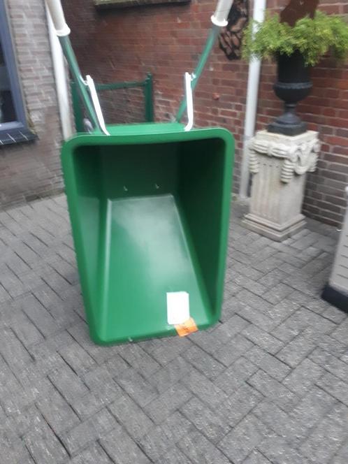 Splinter nieuwe kruiwagen 2 wiels