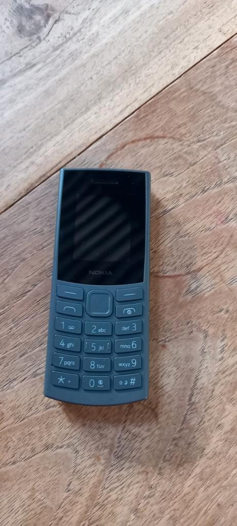 Splinternieuwe Nokia 105 4G grijs