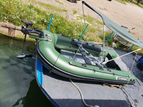 Splinternieuwe rubberboot 360 cm, 6 persoons, zeer compleet