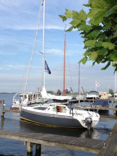 Sportieve weekendzeiler Skippi 750 inclusief trailer