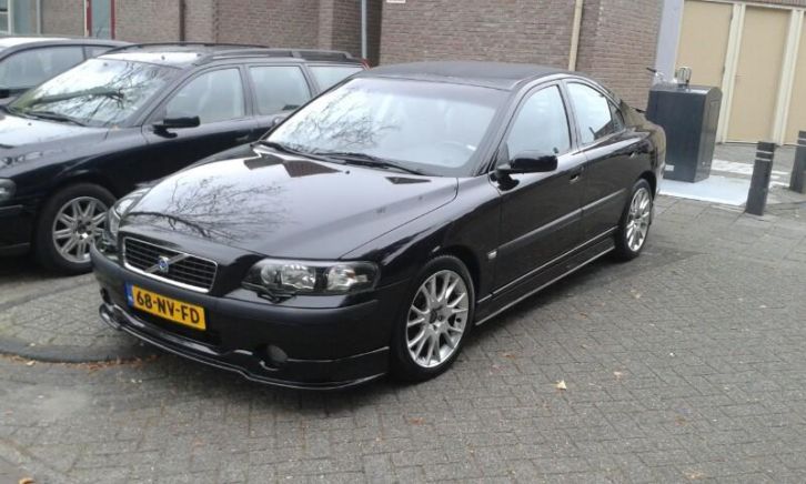 Sports edition S60 2.0T wat anders als leon of golf