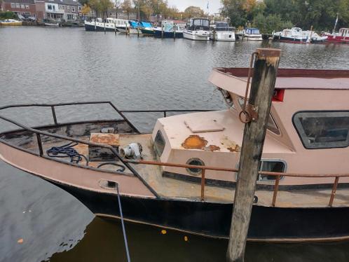 Stalen boot,ex werkschip