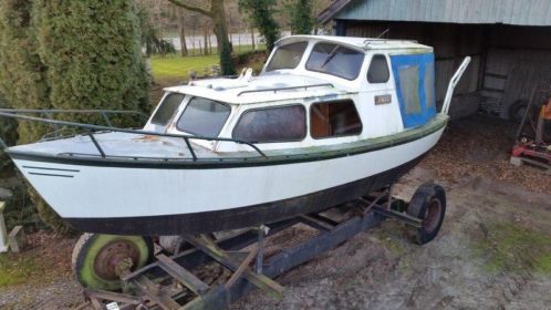 Stalen Kruiser. Yamaha 30pk buitenboordmotor.