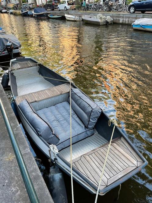 Stalen sloep 5.20m met elektrische motor, in prijs verlaagd