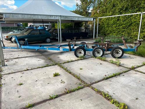 Stalling Trailer USA.  Bieden