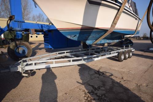 Stallingstrailer 3 ass boottrailer tot 3500 kg Bouwjaar 2015