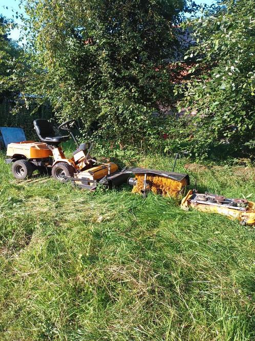 stiga park pro, twee jaar  in de schuur gestaan .