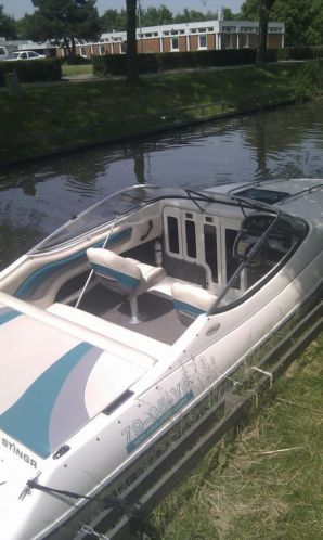 STINGRAY 609zp cuddy zgoh Mercruiser 205pk