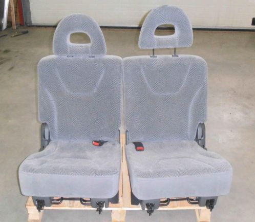 stoelen mitsubishi space wagon 7 persoons