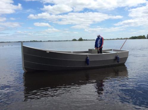 Stoere aluminium steilsteven sloep, bijna nieuw 6 meter