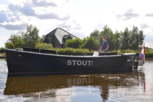 Stout 750 een echte eyechather BY Krijgsman Watersport.